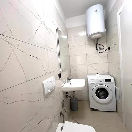 Eg - Rana E Hedhun Apartman Shëngjin
